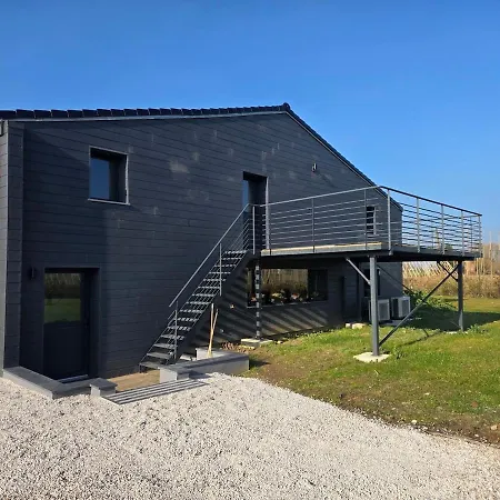 L'entremonts Apartment